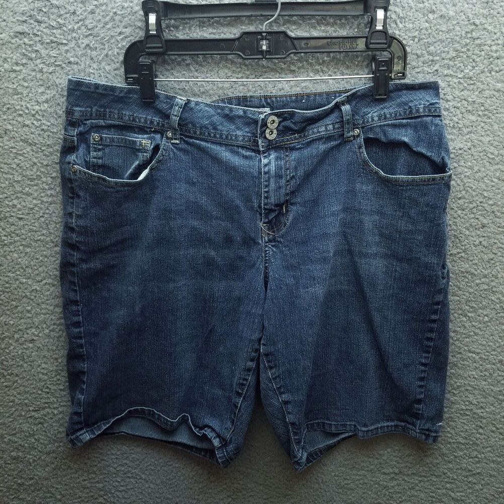 CATO Women's 18W Flap Blue Bootcut Chino Jean Shorts 40" 11" 10.25"